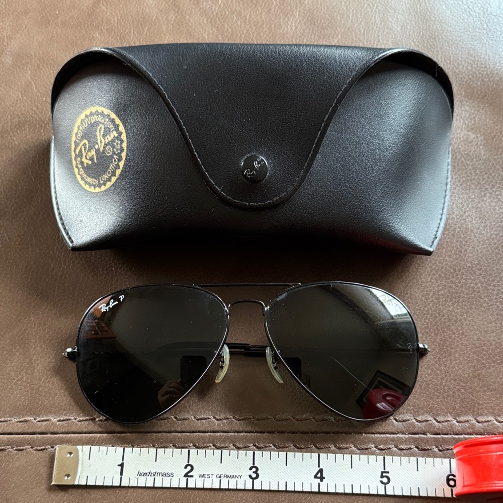 Ray-Ban Classic Black Aviator Sunglasses - polarized